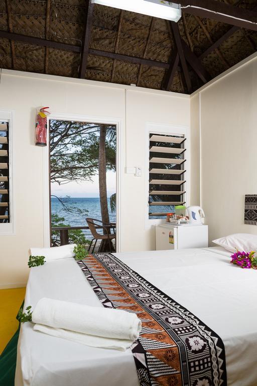 Funky Fish Beach & Surf Resort Solevu Εξωτερικό φωτογραφία