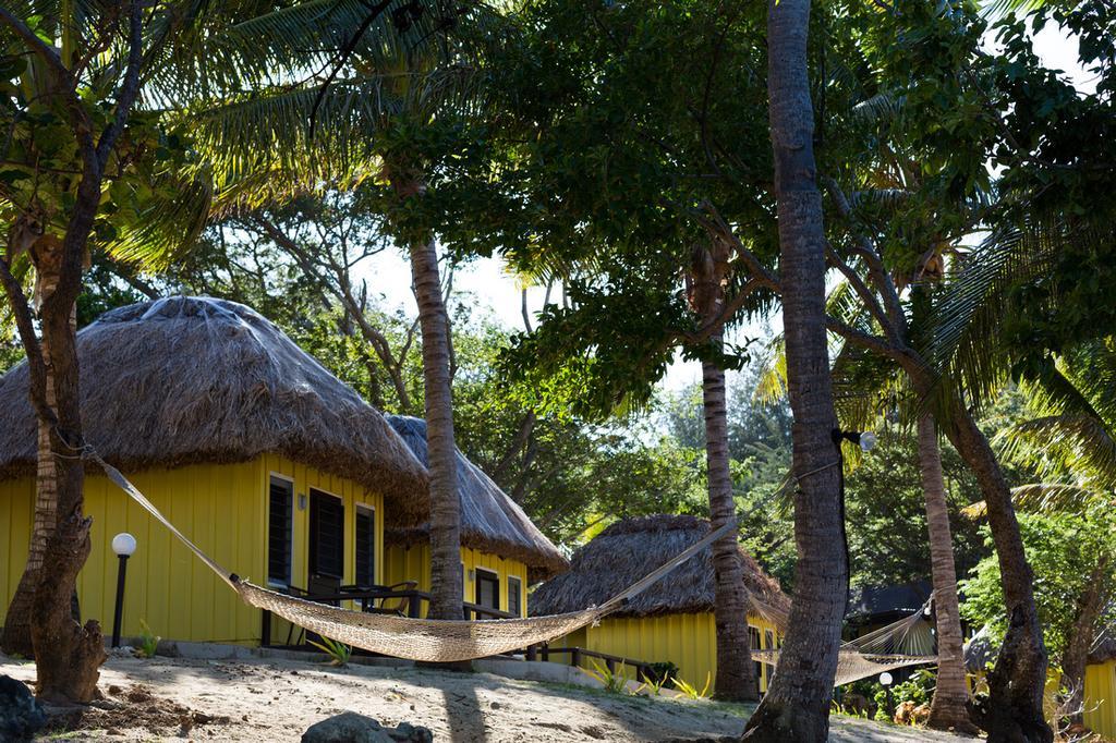 Funky Fish Beach & Surf Resort Solevu Εξωτερικό φωτογραφία